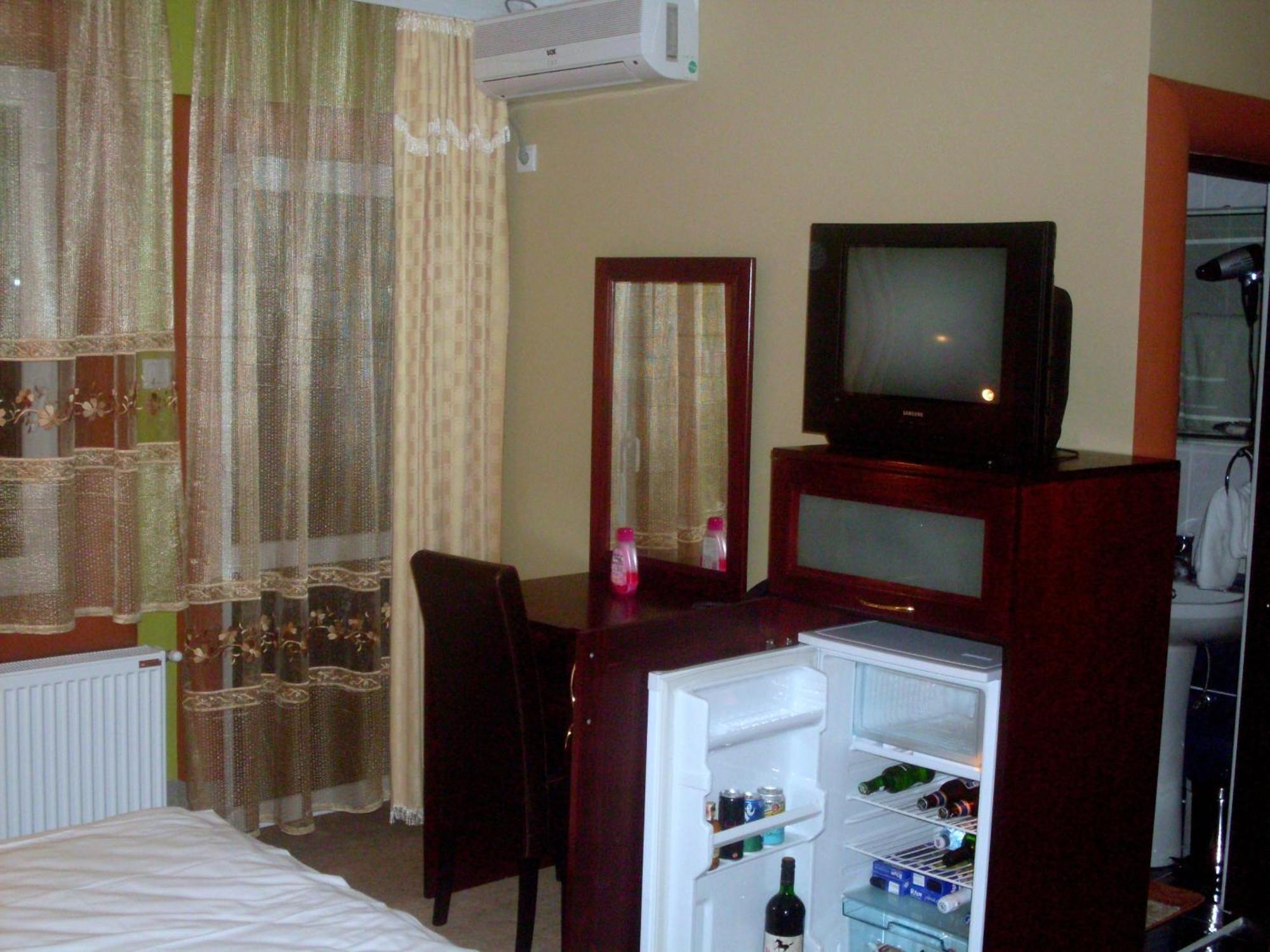 Hotel Vila Mitic Luxx Spa Centar 레스코바츠 외부 사진