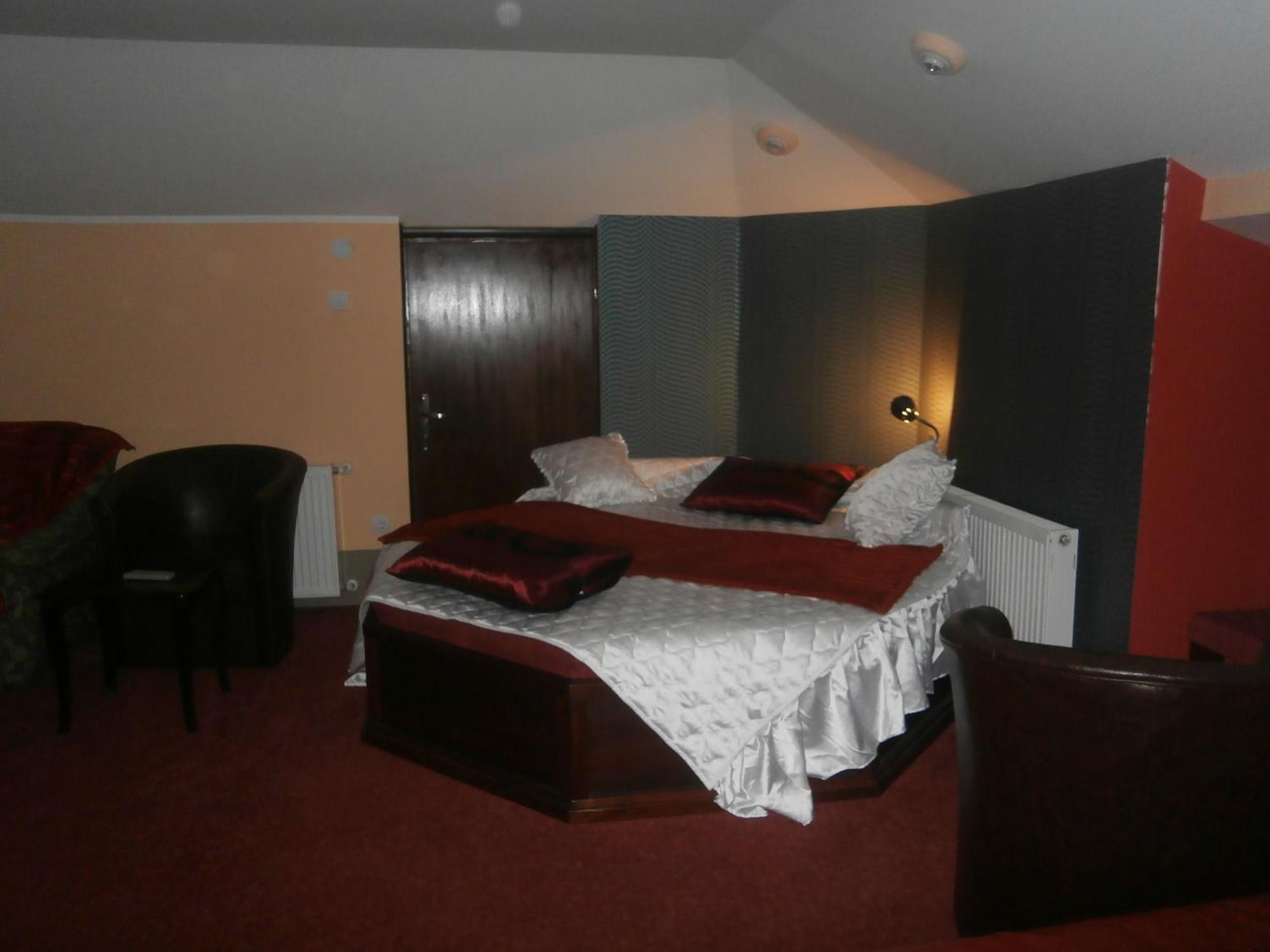 Hotel Vila Mitic Luxx Spa Centar 레스코바츠 외부 사진