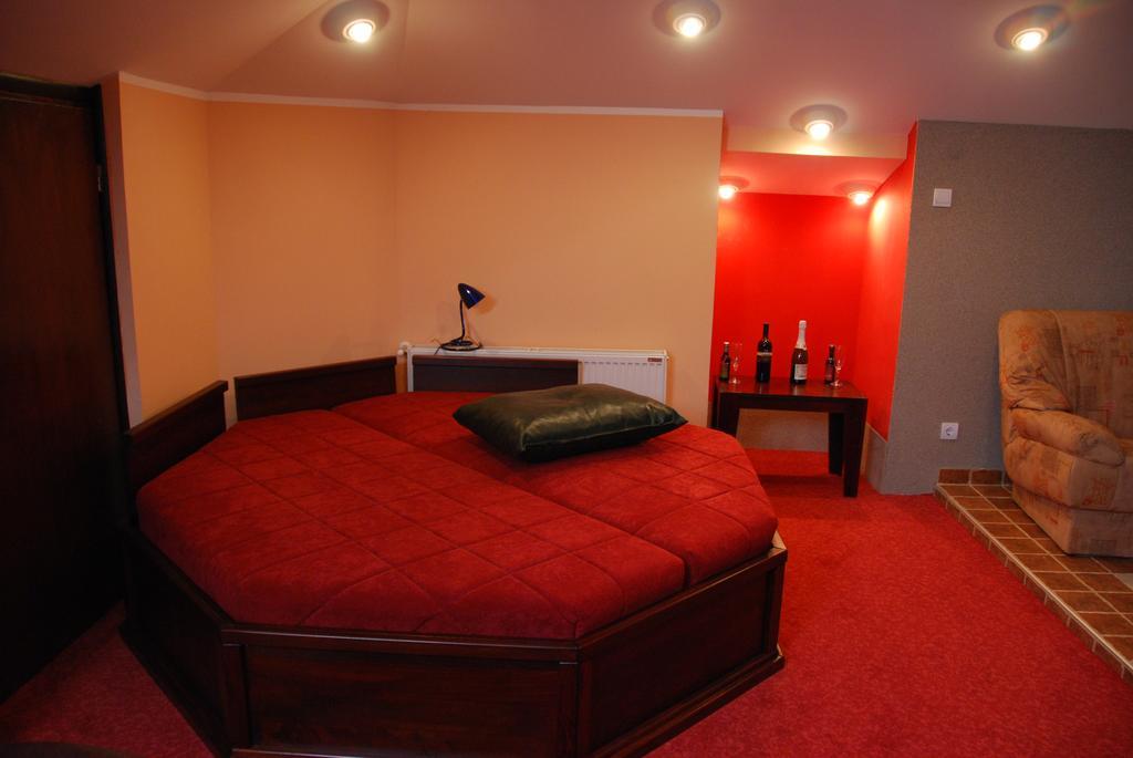 Hotel Vila Mitic Luxx Spa Centar 레스코바츠 외부 사진