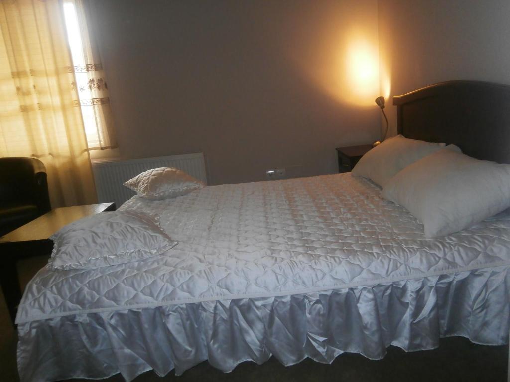 Hotel Vila Mitic Luxx Spa Centar 레스코바츠 외부 사진